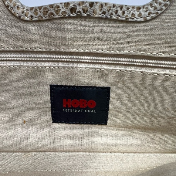 Hobo Leather Snakeskin Print Clutch Bag - Picture 9 of 12